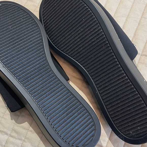 Juicy Couture Black Mules with Silver Trim WOMENS SIZE 9.5 - Picture 11 of 11